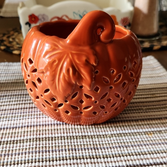 Bath & Body Works Pumpkin - Picture 1 of 3